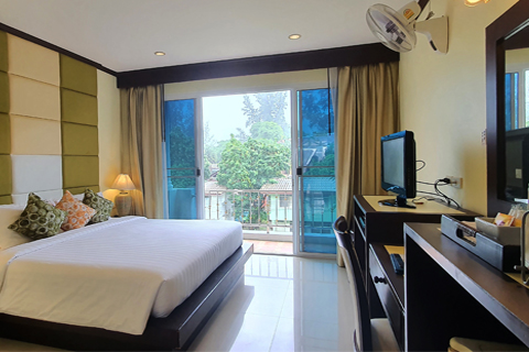 Double Bed or Twin Bed - Chalong Villa Resort & Spa